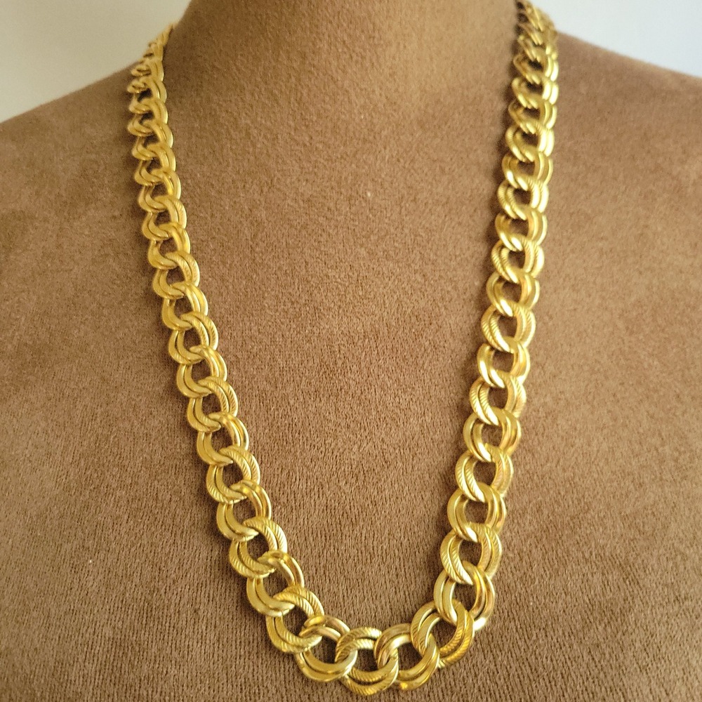 Vintage Gold Tone Chunky Textured Double Link Chain Necklace 22-25" Retro